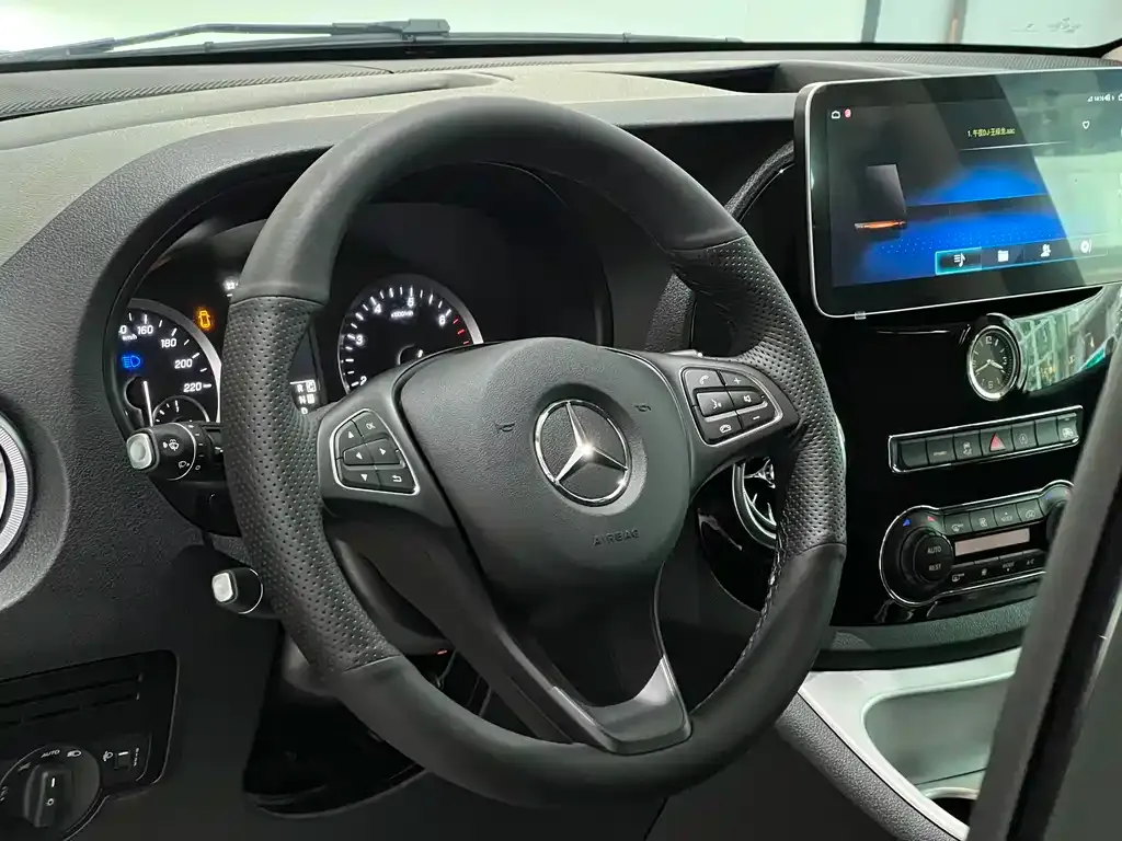 Mercedes-Benz Vito 2023 из CN, фото 6