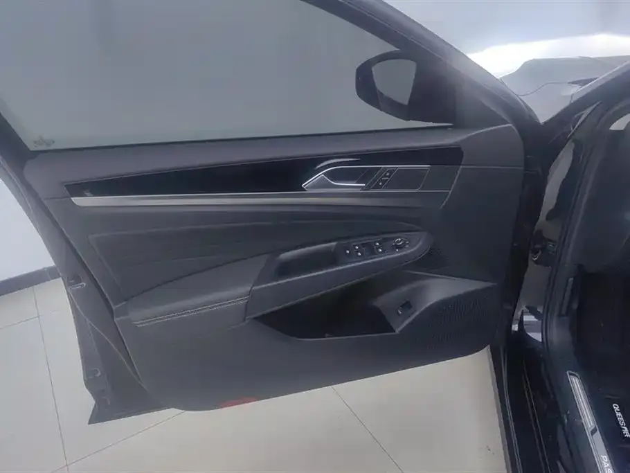 Volkswagen Passat 2023 из CN, фото 7