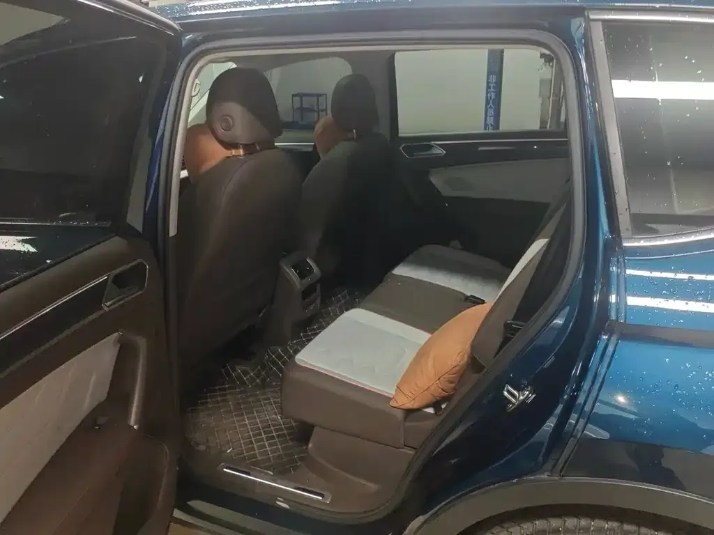 Volkswagen Tiguan L 2022 из CN, фото 7