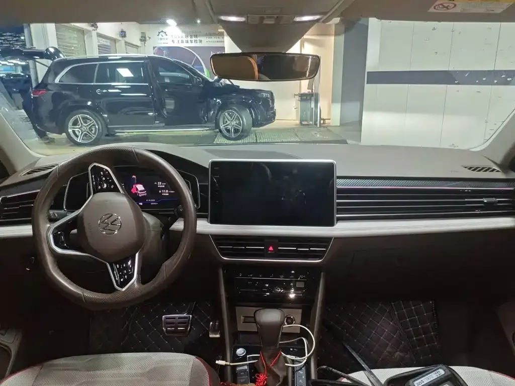 Volkswagen Tiguan L 2022 из CN, фото 8