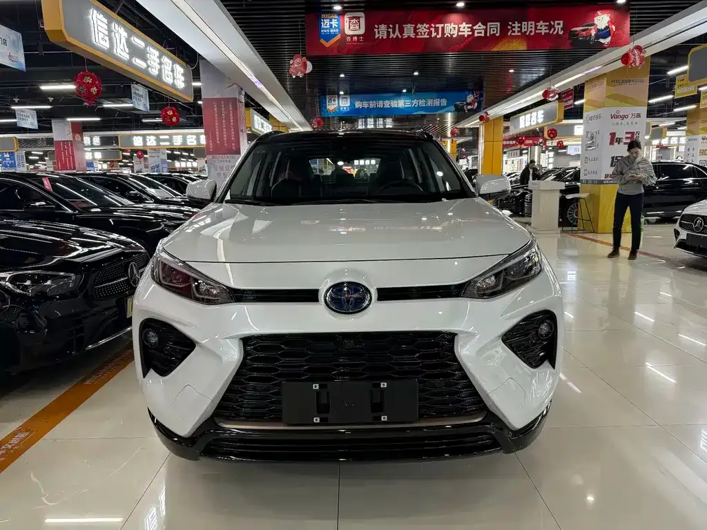 Toyota Wildlander 2024 из CN, фото 2