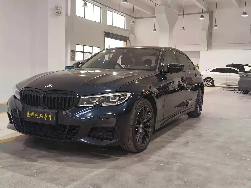 BMW 3 Series 2021 из CN, фото 1
