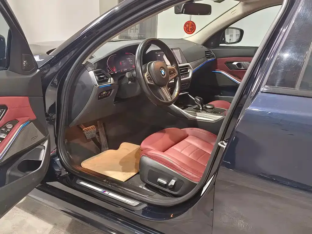BMW 3 Series 2021 из CN, фото 4