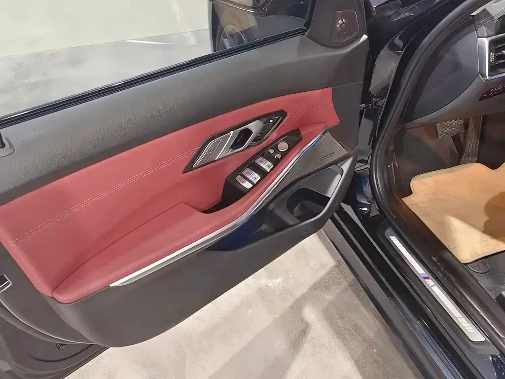 BMW 3 Series 2021 из CN, фото 7