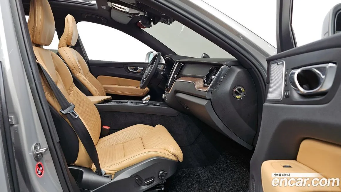 Volvo XC60 2022 из KR, фото 10
