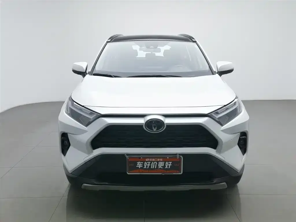 Toyota RAV4 2023 из CN, фото 3