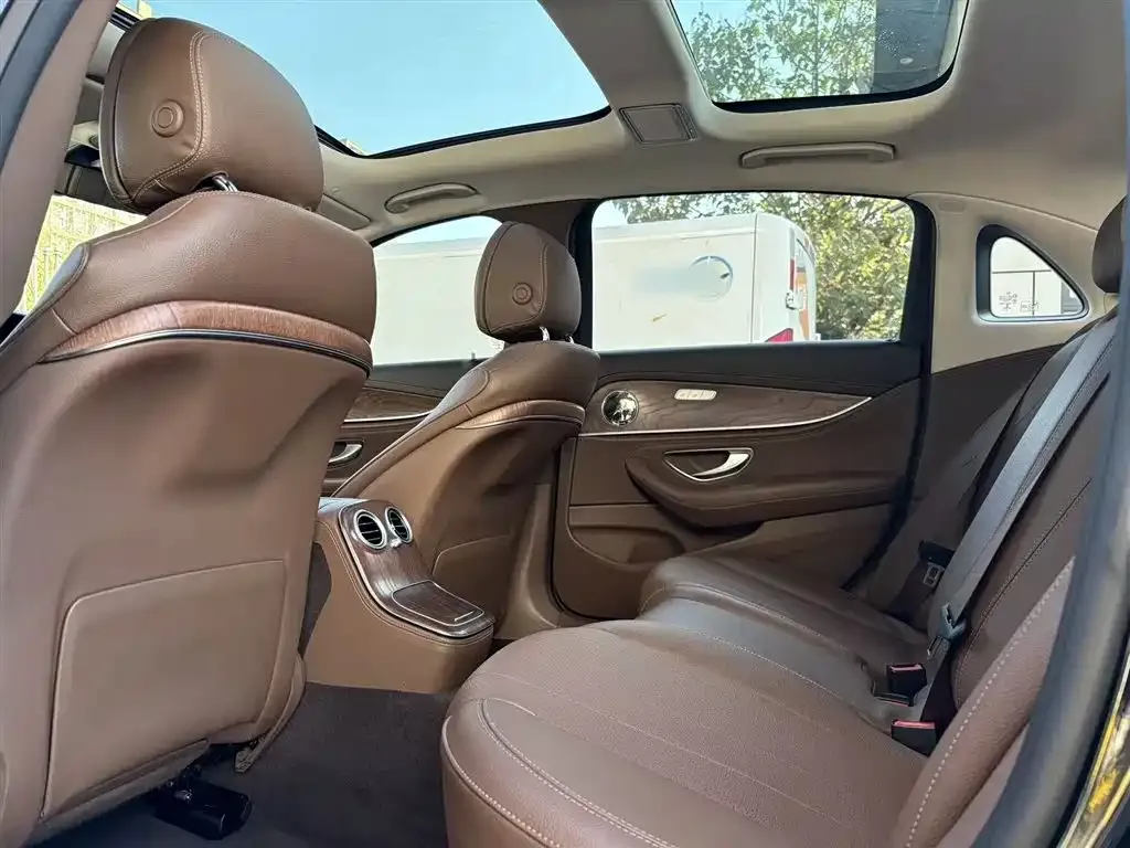 Mercedes-Benz E-Class 2022 из CN, фото 10