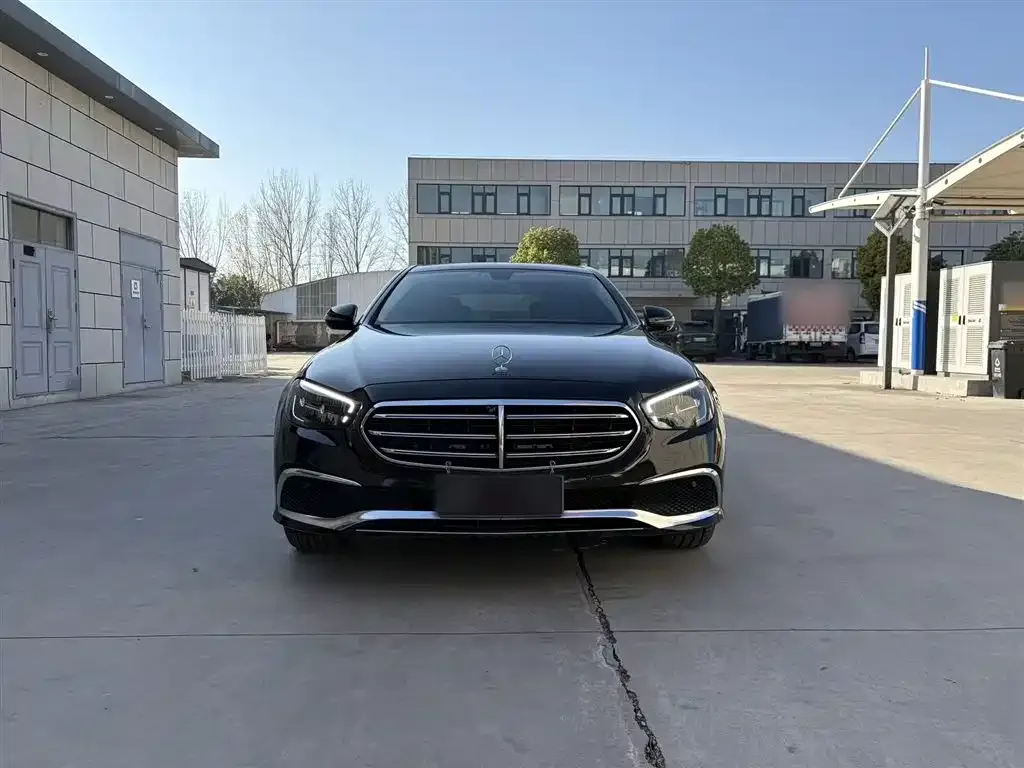 Mercedes-Benz E-Class 2022 из CN, фото 3