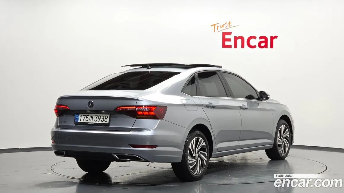 Volkswagen Jetta 2021 из KR, фото 2