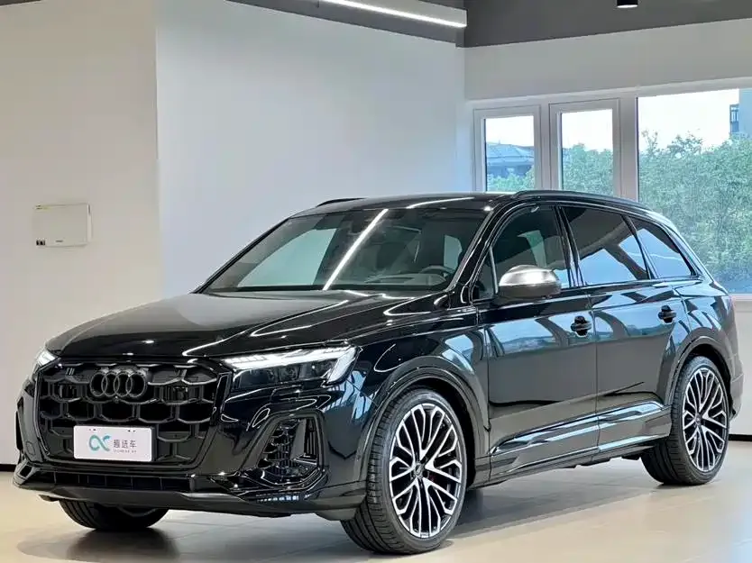 Audi SQ7 2025 из CN, фото 1