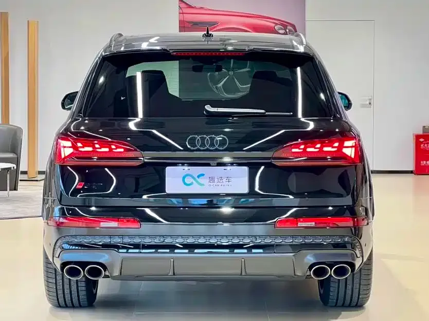 Audi SQ7 2025 из CN, фото 6