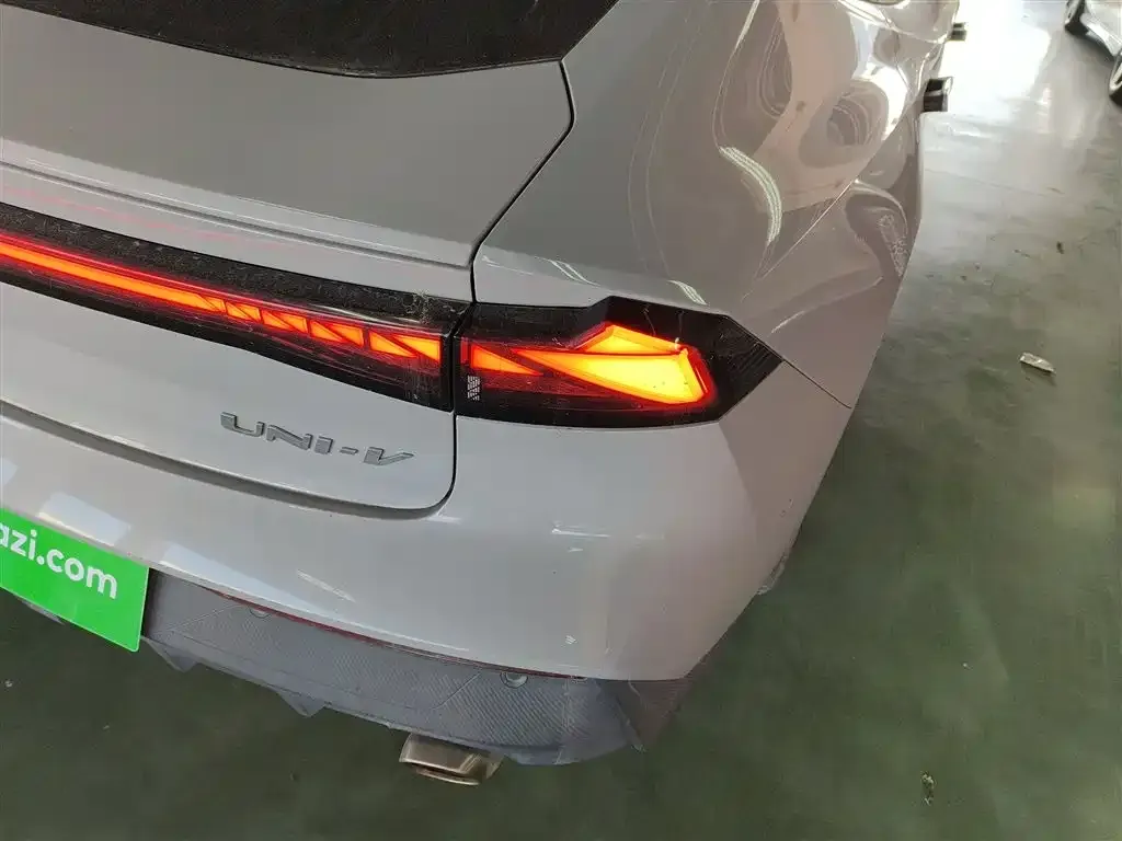 Changan UNI-V 2022 из CN, фото 8