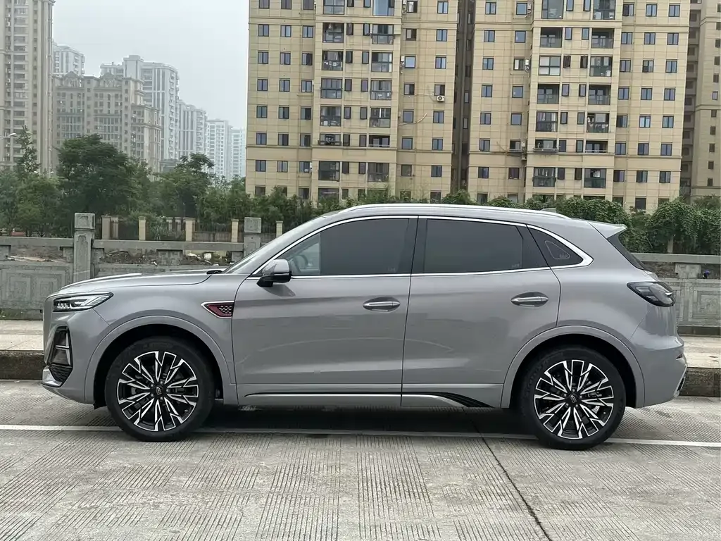 Hongqi HS5 — фото 4