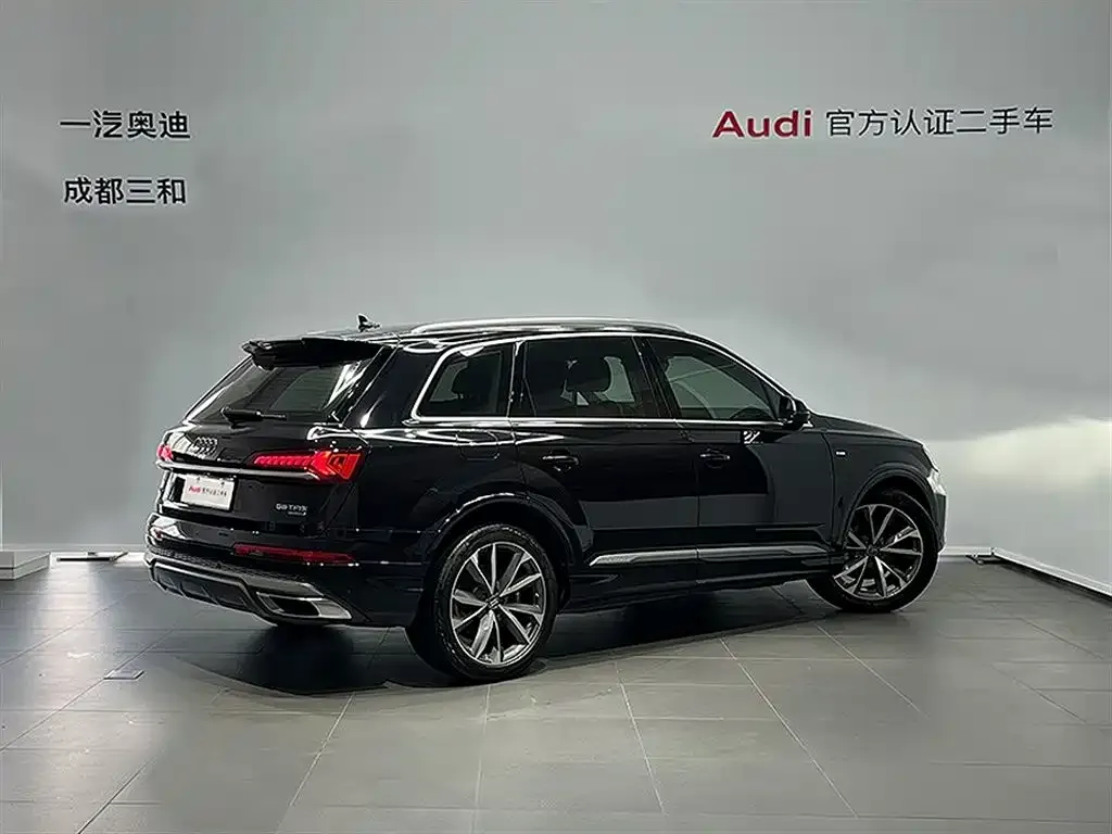 Audi Q7 — фото 4