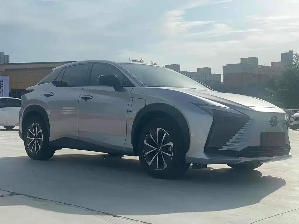 Lexus RZ 2023 из CN, фото 3