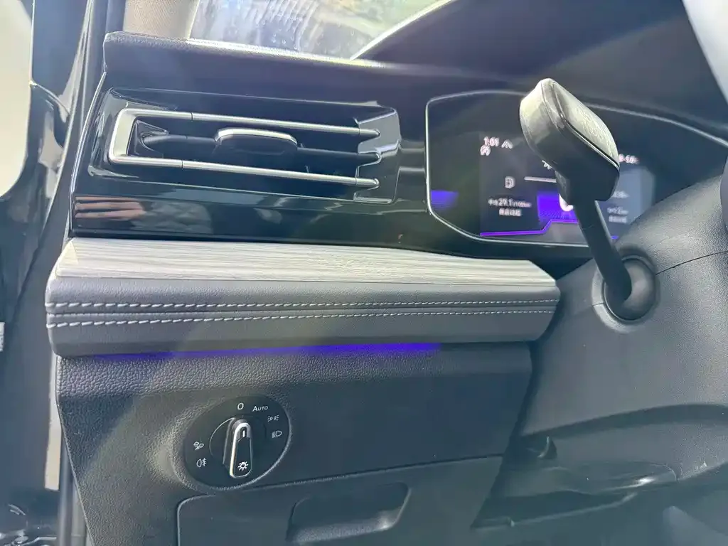Volkswagen Sagitar 2022 из CN, фото 8