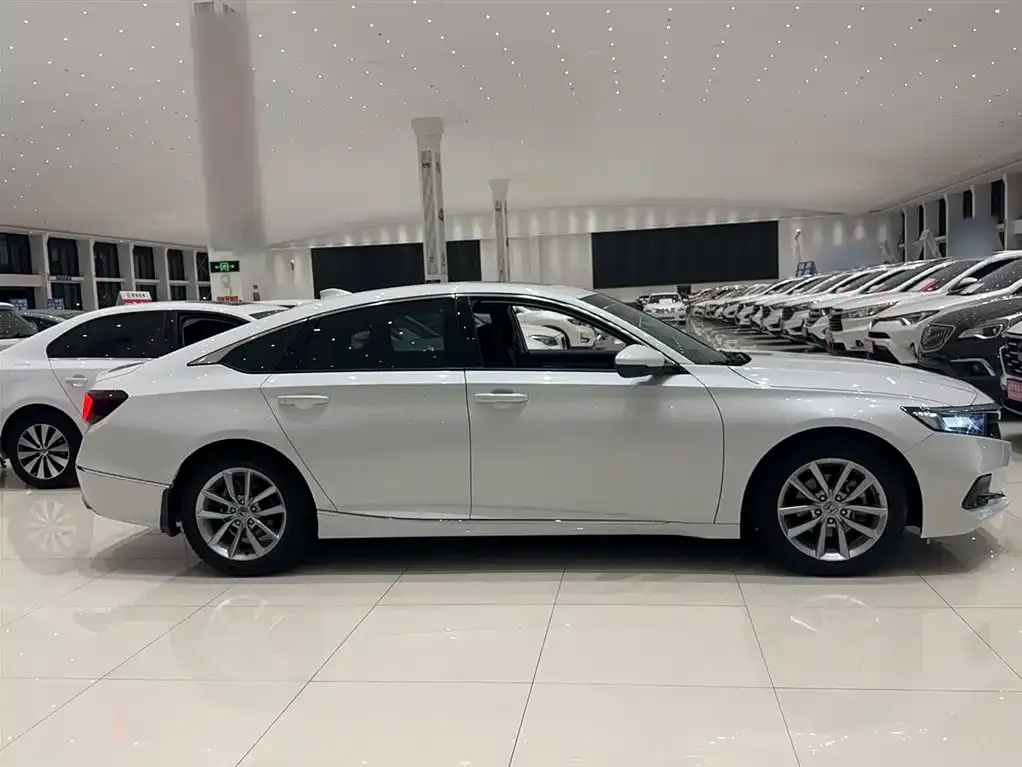 Honda Accord 2022 из CN, фото 10