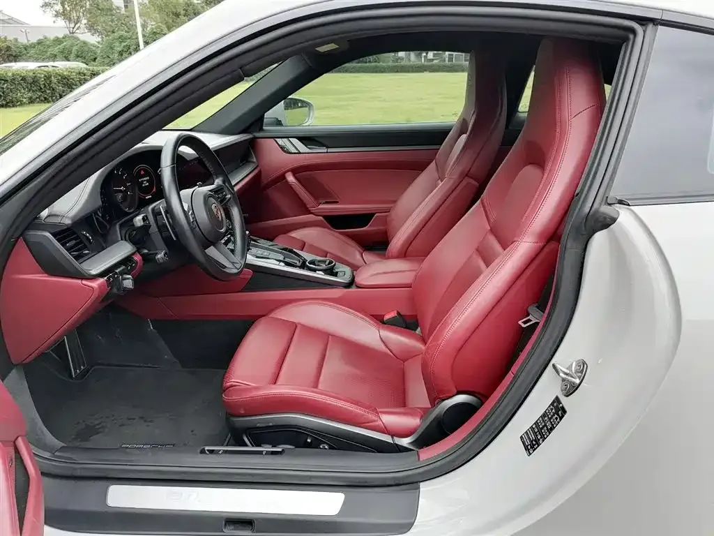 Porsche 911 2021 из CN, фото 7