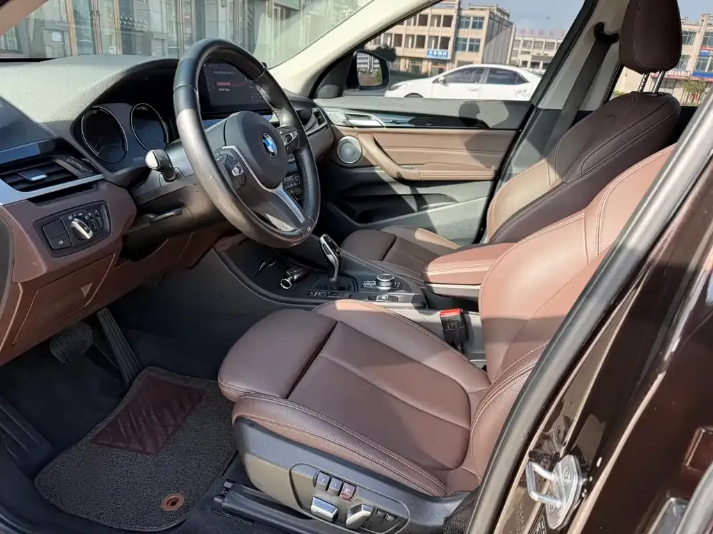 BMW X1 2021 из CN, фото 7