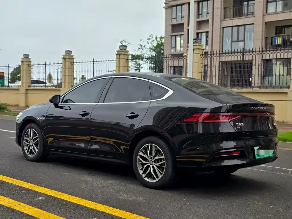 BYD Qin PLUS 2023 из CN, фото 6