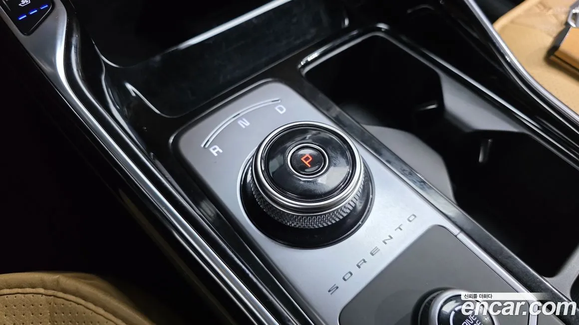 Kia Sorento — фото 9