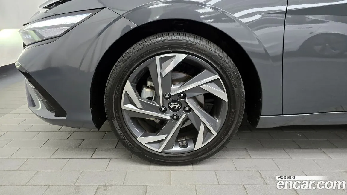 Hyundai AVANTE — фото 5