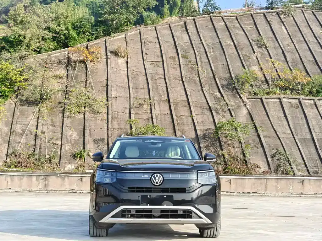Volkswagen Teramont 2025 из CN, фото 2