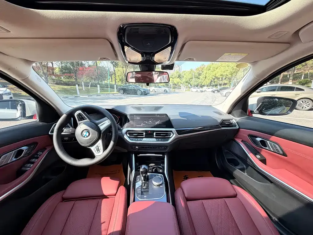BMW 3 Series 2022 из CN, фото 8