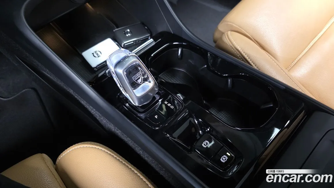 Volvo XC40 2021 из KR, фото 9