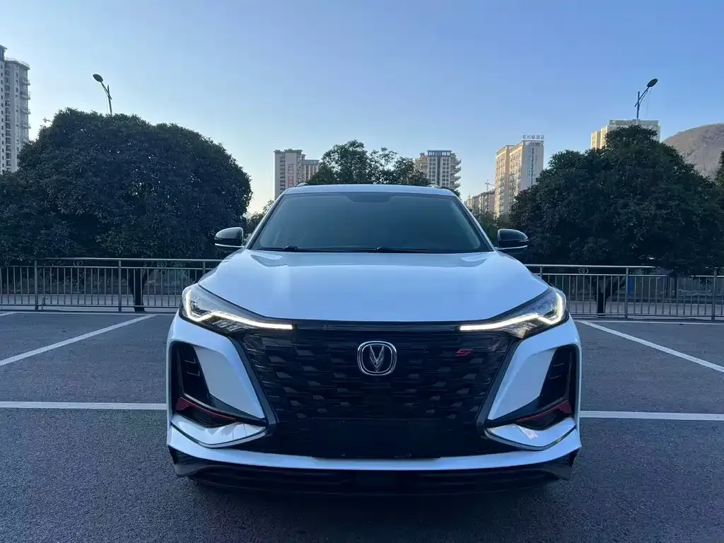 Changan CS75PLUS 2022 из CN, фото 2