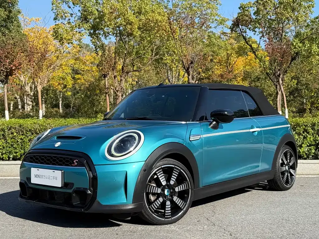 MINI Cooper (3-door) 2023 из CN, фото 1
