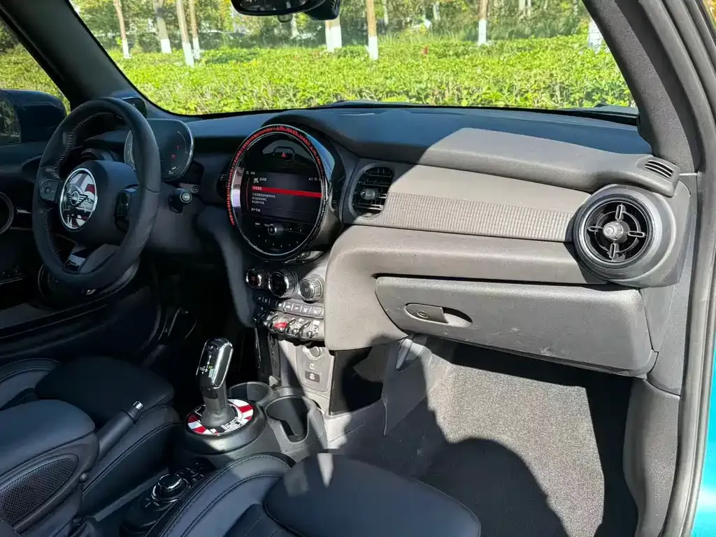 MINI Cooper (3-door) 2023 из CN, фото 10