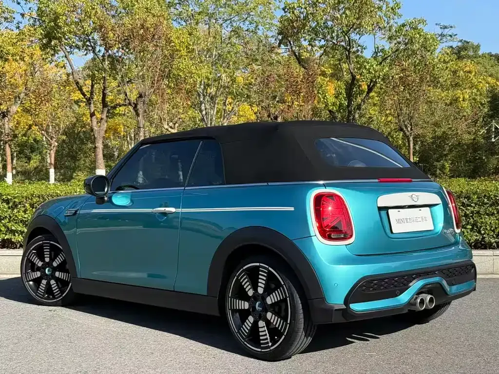MINI Cooper (3-door) 2023 из CN, фото 3