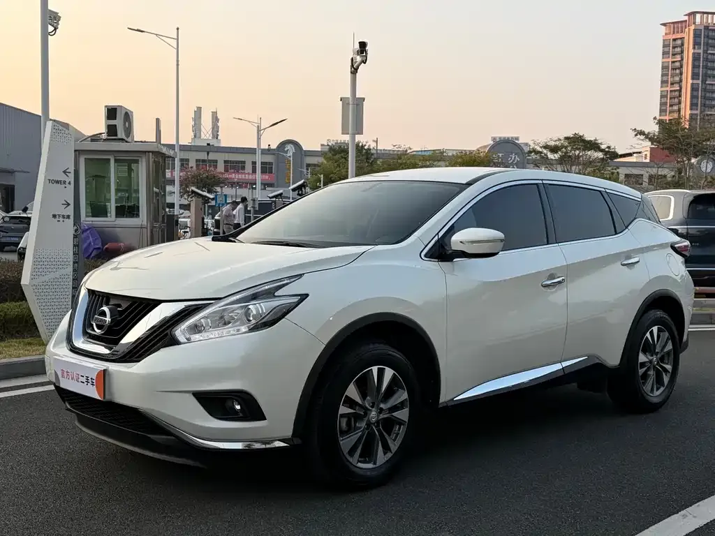 Nissan Murano 2023 из CN, фото 1