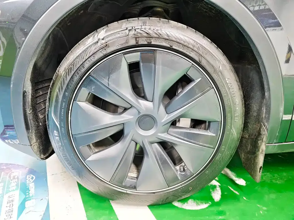 Tesla Model Y 2024 из CN, фото 3