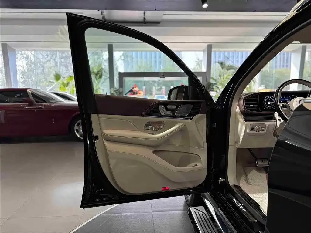 Mercedes-Benz GLS 2024 из CN, фото 9