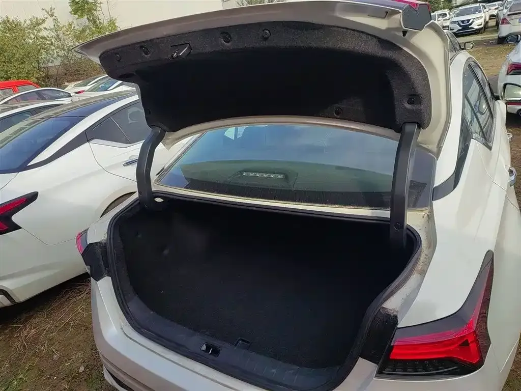 Nissan Teana 2023 из CN, фото 9