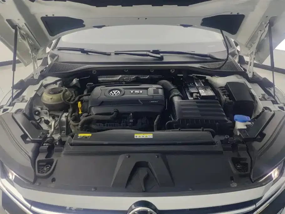 Volkswagen CC 2022 из CN, фото 10