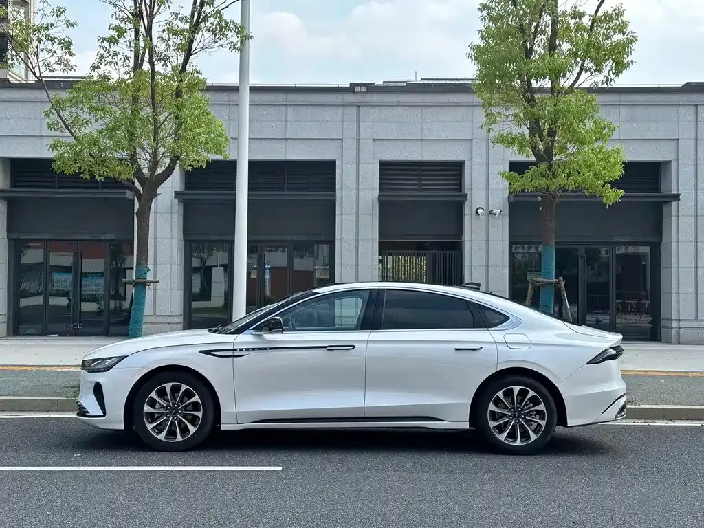Lincoln Z 2022 из CN, фото 3