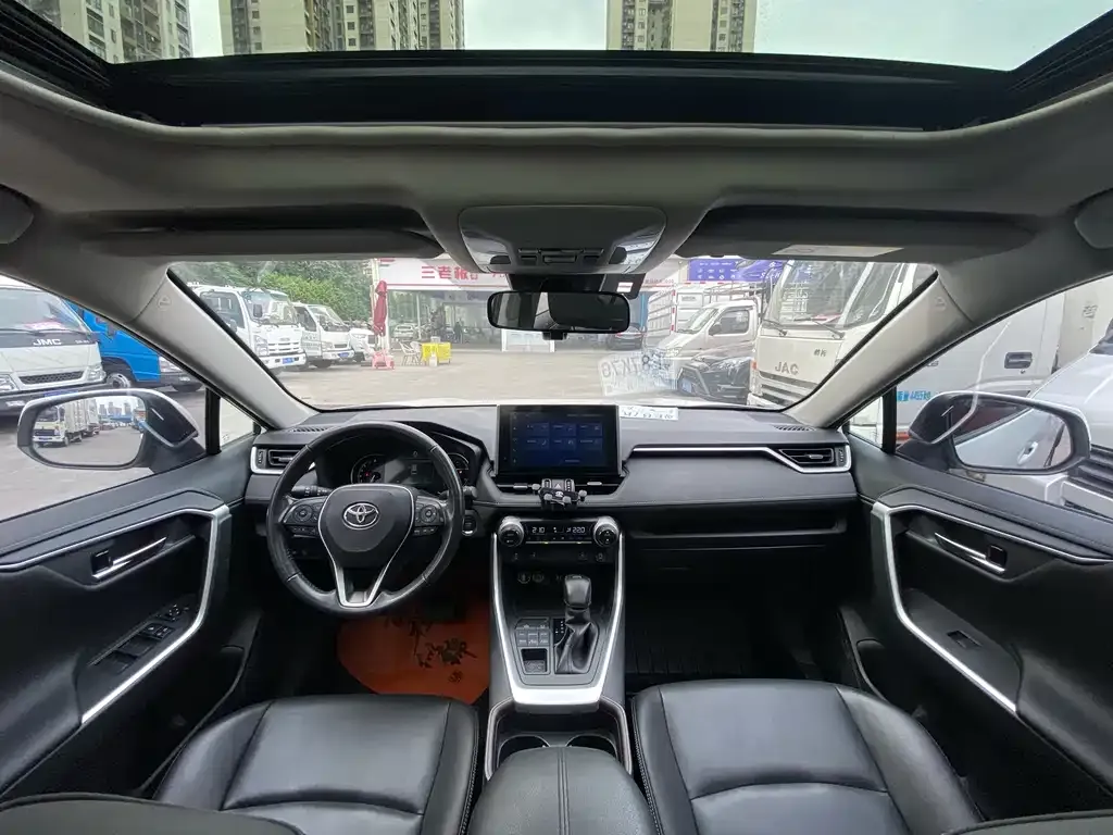Toyota RAV4 2021 из CN, фото 8