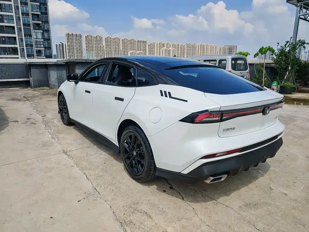 Changan UNI-V 2024 из CN, фото 4