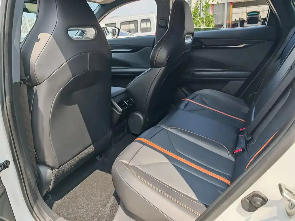 Changan UNI-V 2024 из CN, фото 9