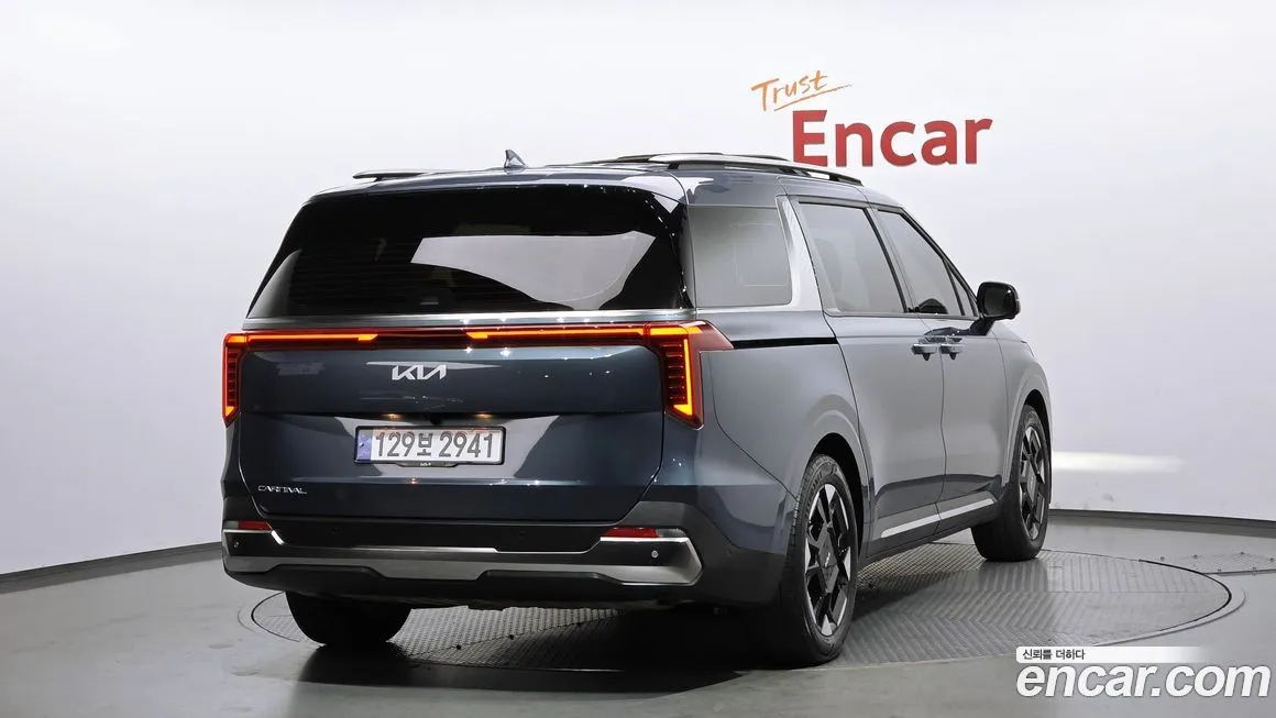 Kia Carnival — фото 2