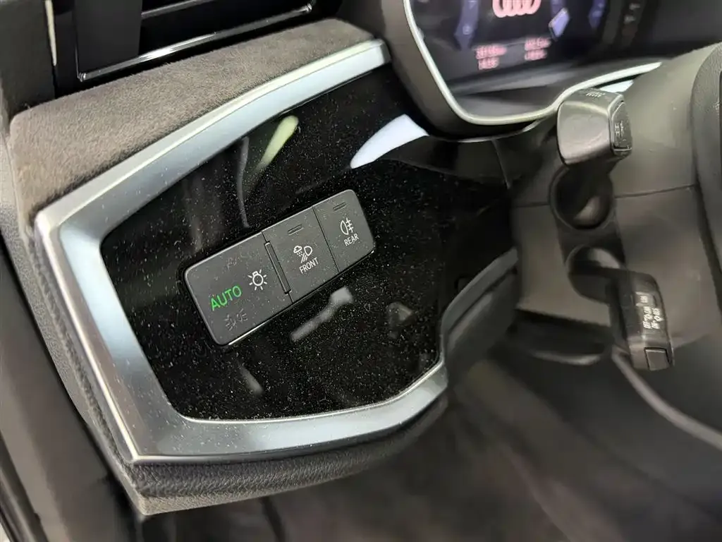 Audi Q3 2021 из CN, фото 8
