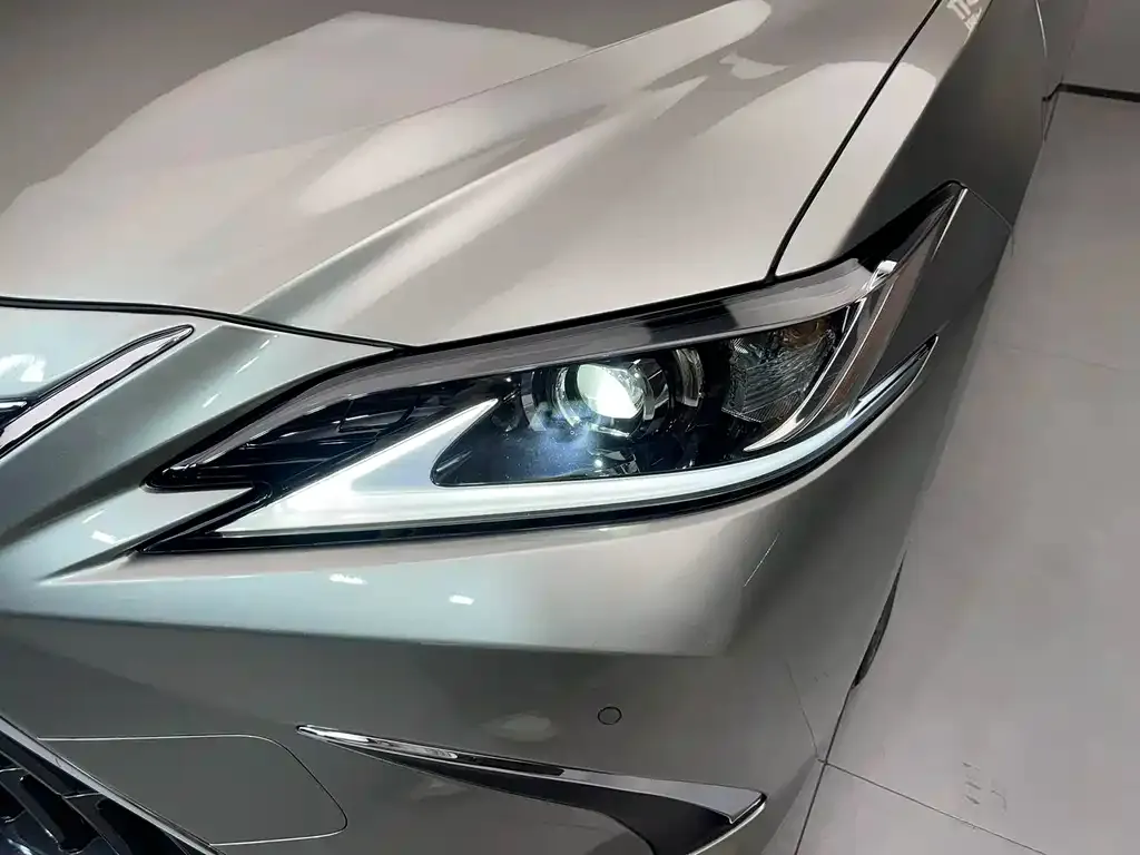 Lexus ES 2022 из CN, фото 10