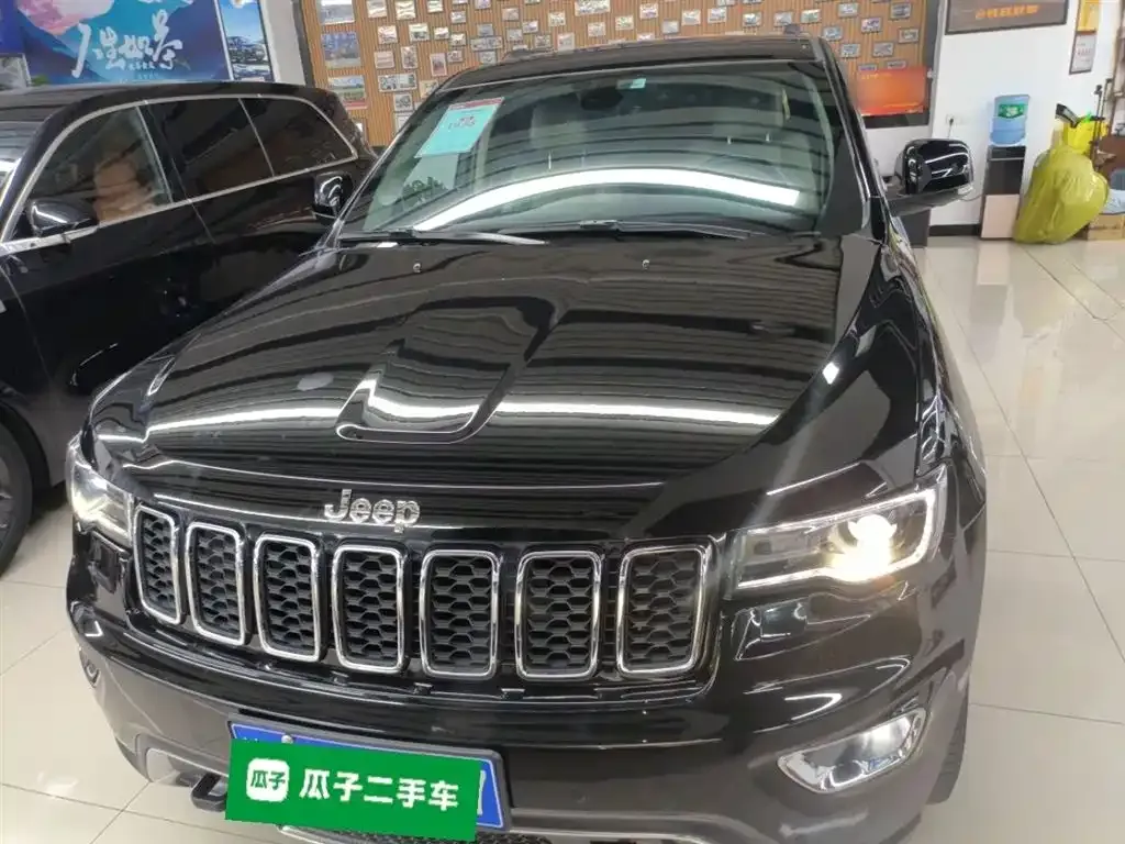 Jeep Grand Cherokee (Import) — фото 3