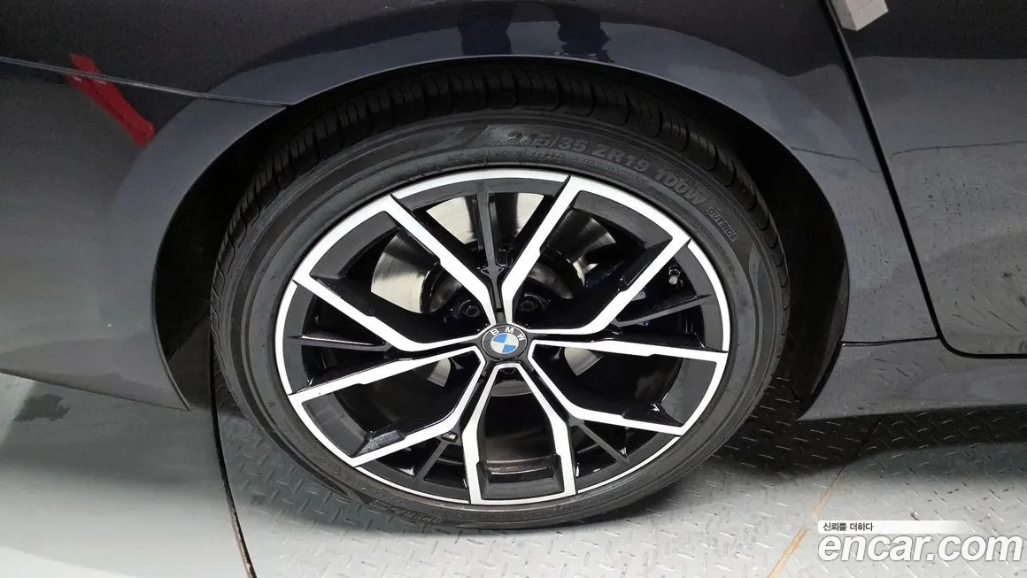 BMW 5-Series 2023 из KR, фото 5