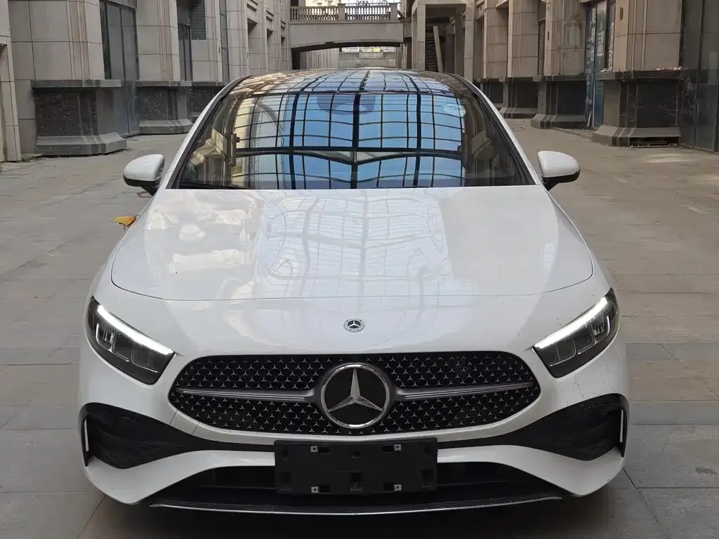 Mercedes-Benz A-Class 2024 из CN, фото 2