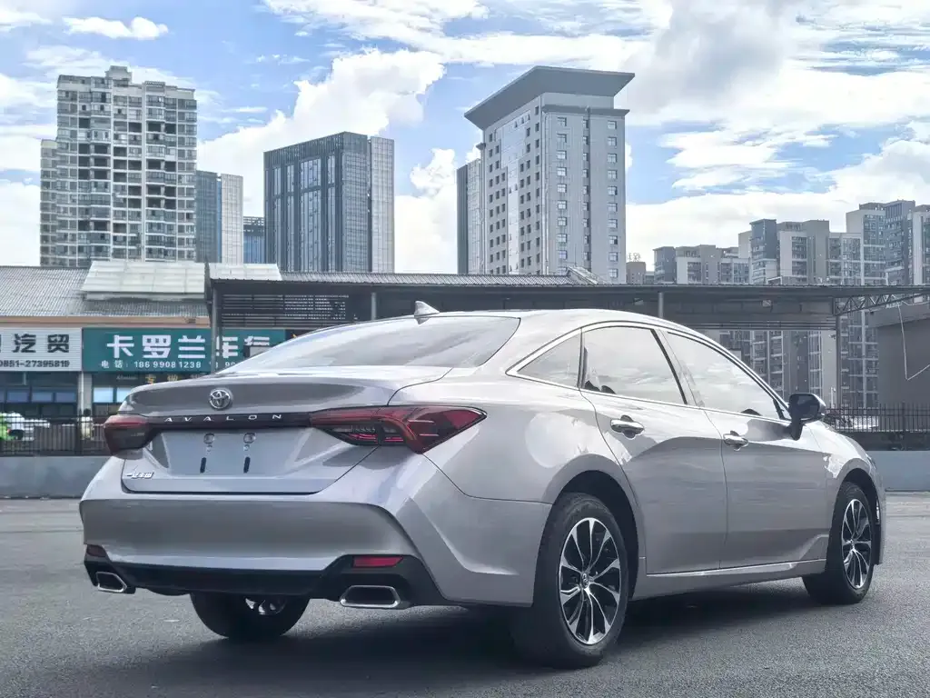Toyota Avalon 2022 из CN, фото 10