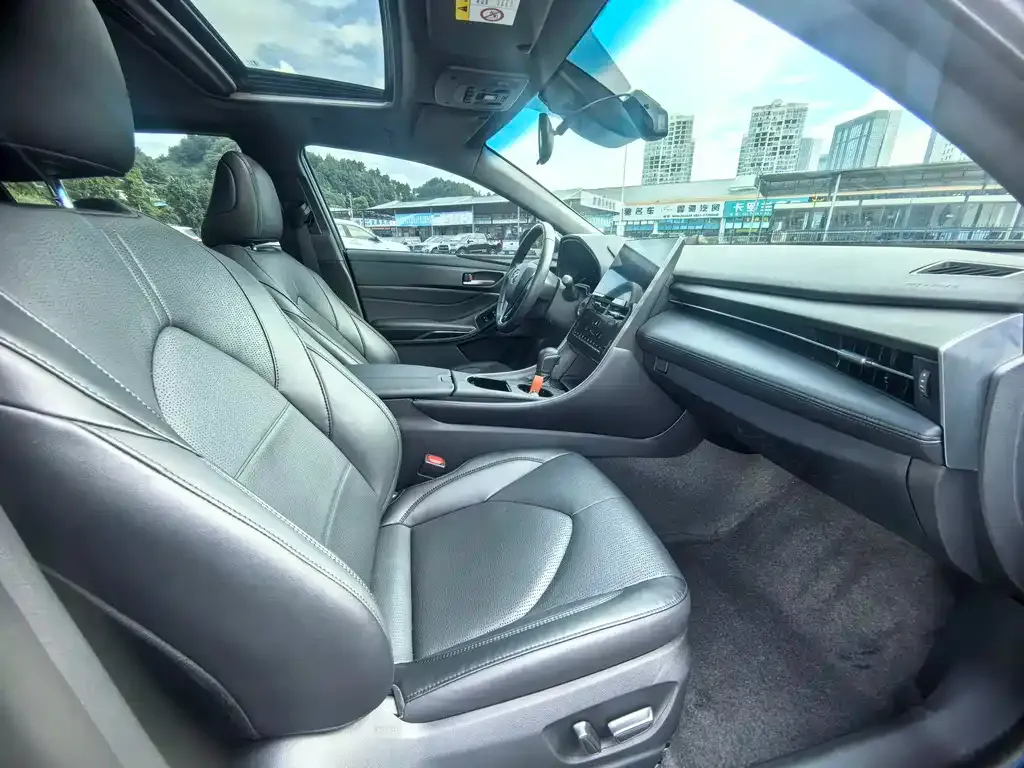 Toyota Avalon 2022 из CN, фото 6